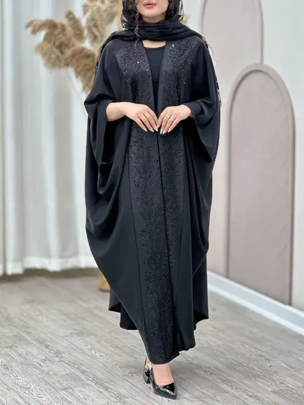 مانتو عبای وارداتی زنانه VENO با کرپ اسود و خرجکار مونجوقدوزی