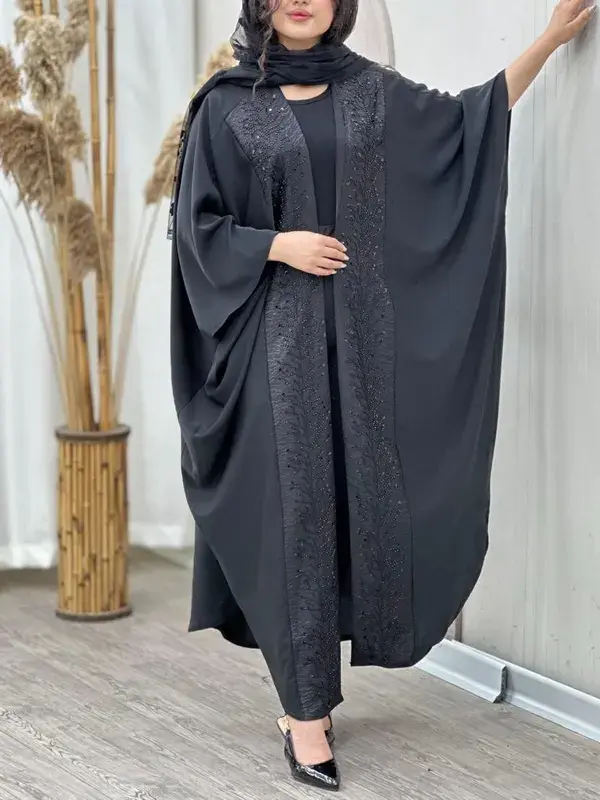 مانتو عبای وارداتی زنانه VENO با کرپ اسود و خرجکار مونجوق‌دوزی